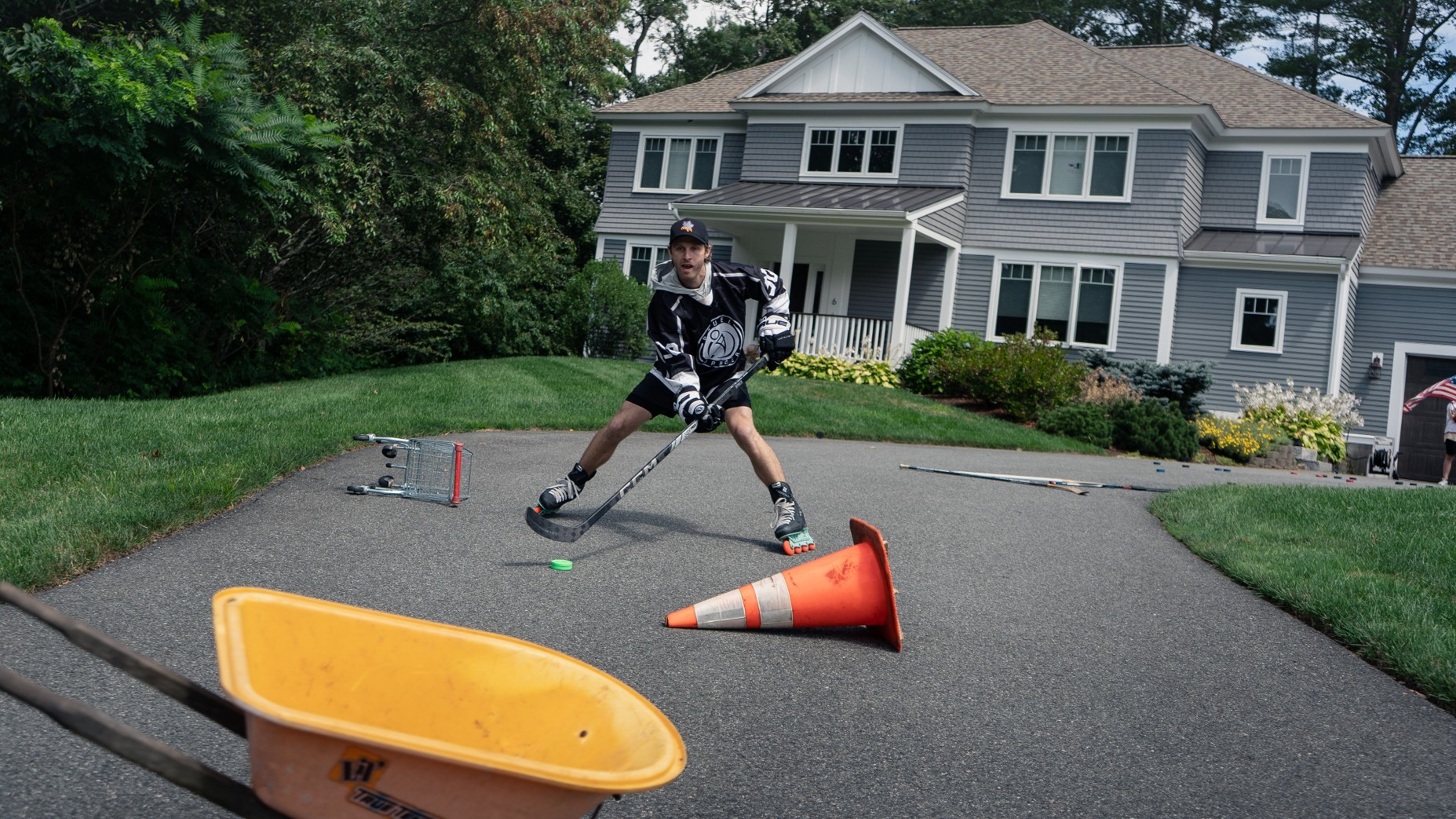 Pavel Barber Stickhandling in Driveway NHL Sense Arena DanglePro